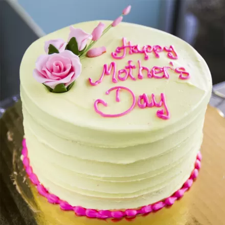 Beautiful Mother's Day Cake