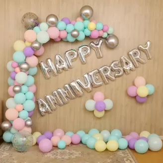 Light Balloons Themed Wall Decor