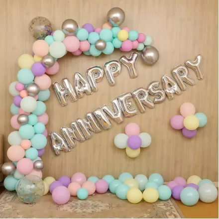 Light Balloons Themed Wall Decor