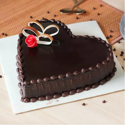 Delicious Heart Shape Chocolate Cake