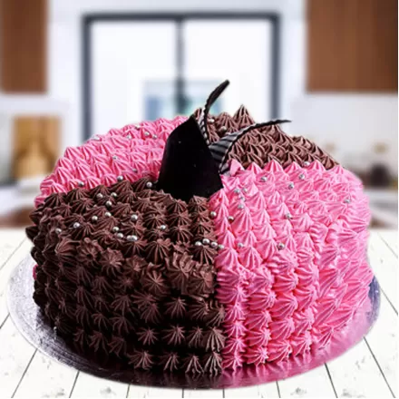 Chocolaty Strawberry Cake