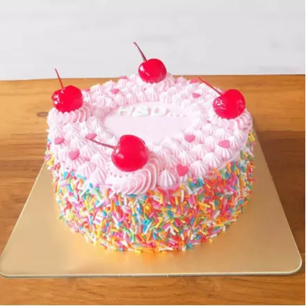Delight Strawberry Cake