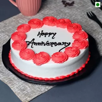 Decorated Vanilla Cake