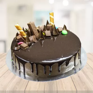 Special KitKat Chocolate Cake