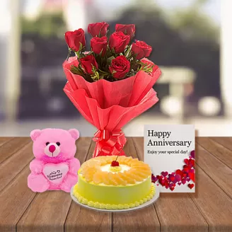 Red Roses With Pineapple Cake