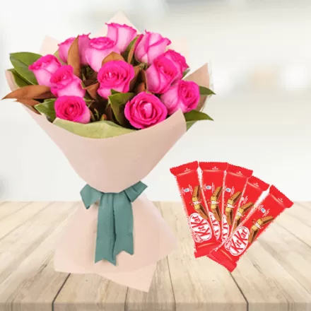 Pink Roses with KitKat Chocolate
