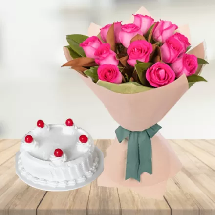 Pink Roses with Vanilla Cake