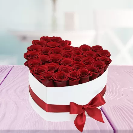 Beautiful Red Roses Heart Shape