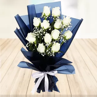 12 White Roses Bouquet