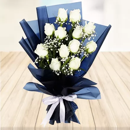 12 White Roses Bouquet