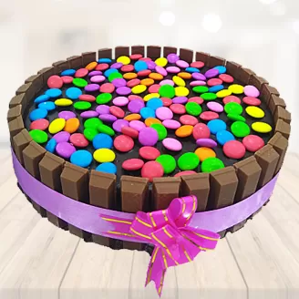 Kitkat Chocolate Cake With Gems