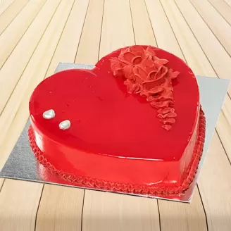 Lovely Heart Shape Strawberry Cake
